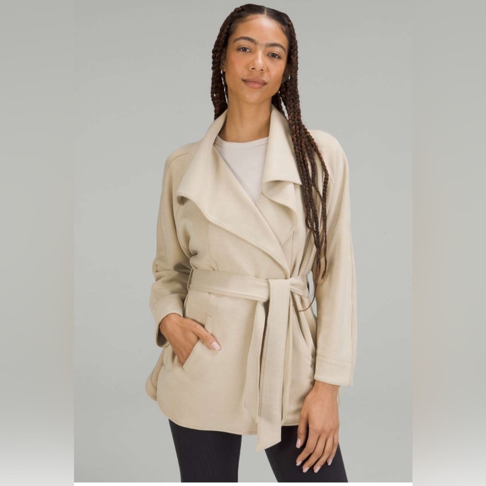 Lululemon Softstreme Belted Wrap